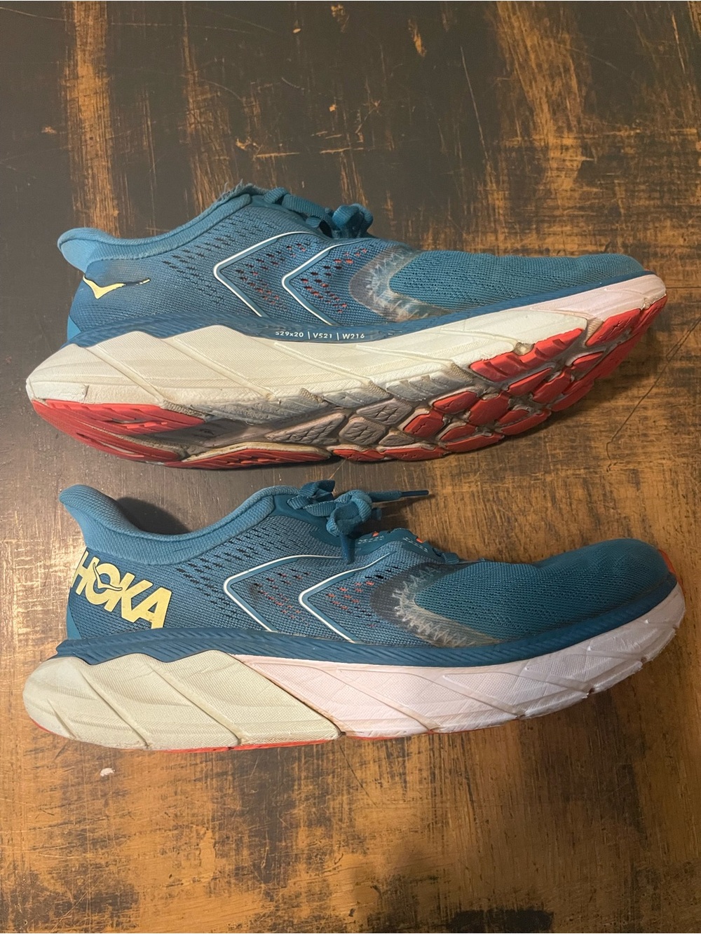 Hoka Arahi 5 Blue with Curex Insoles